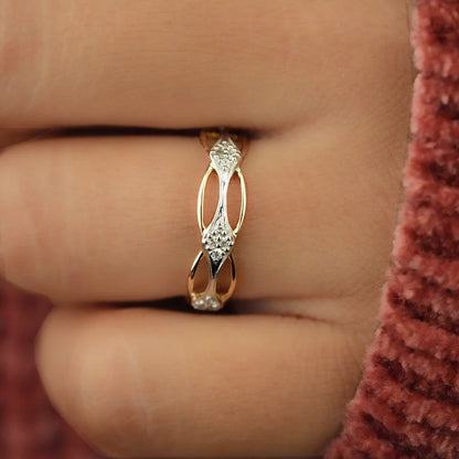 Minimalist Vintage Stackable Engagement Ring